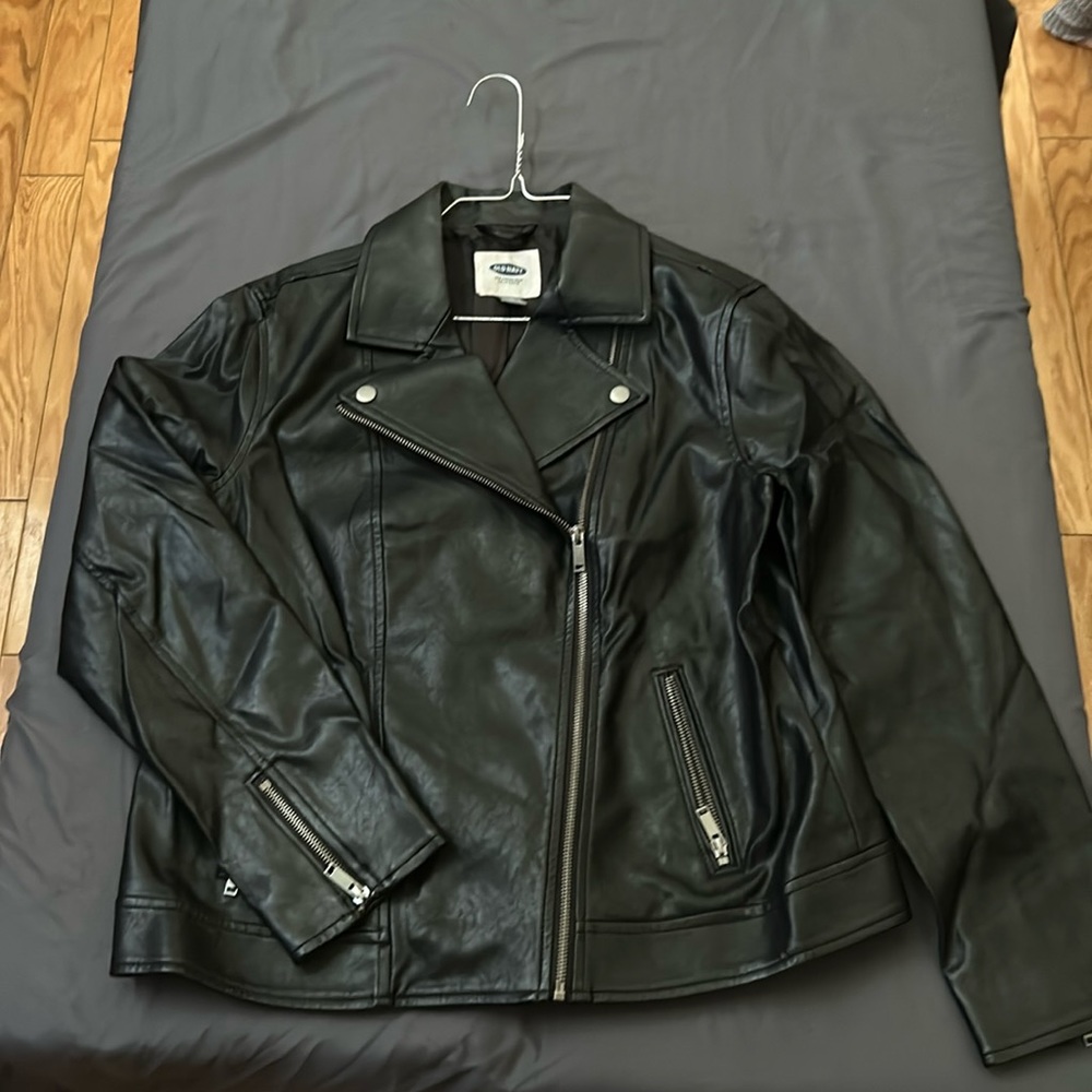 FAUX LEATHER JACKET